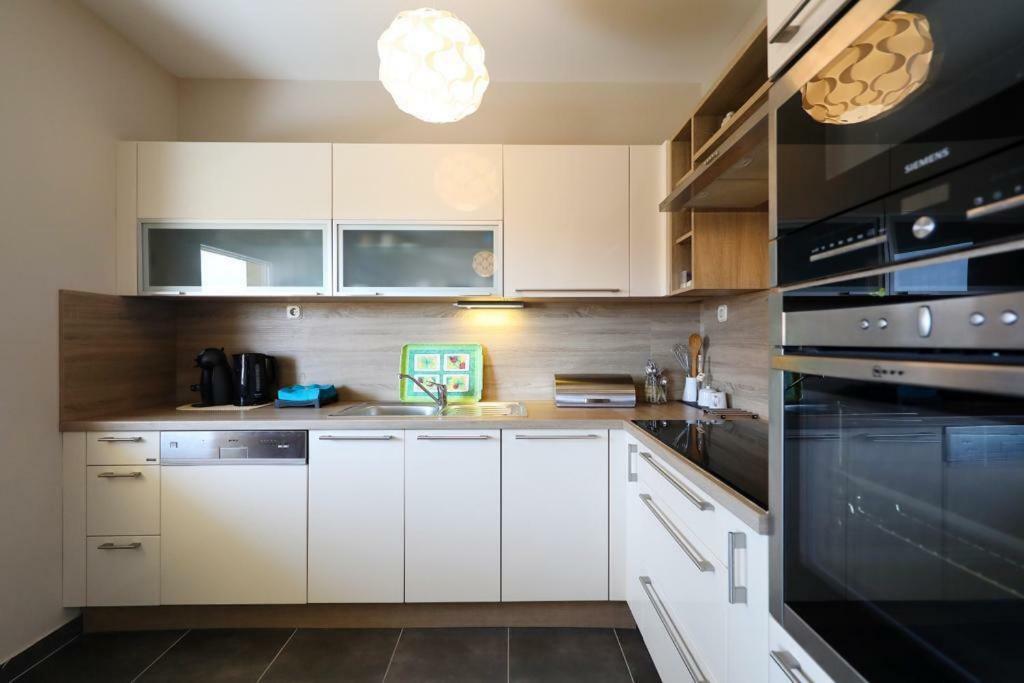 Luxury Apartment Rougemarin Pakoštane Eksteriør bilde